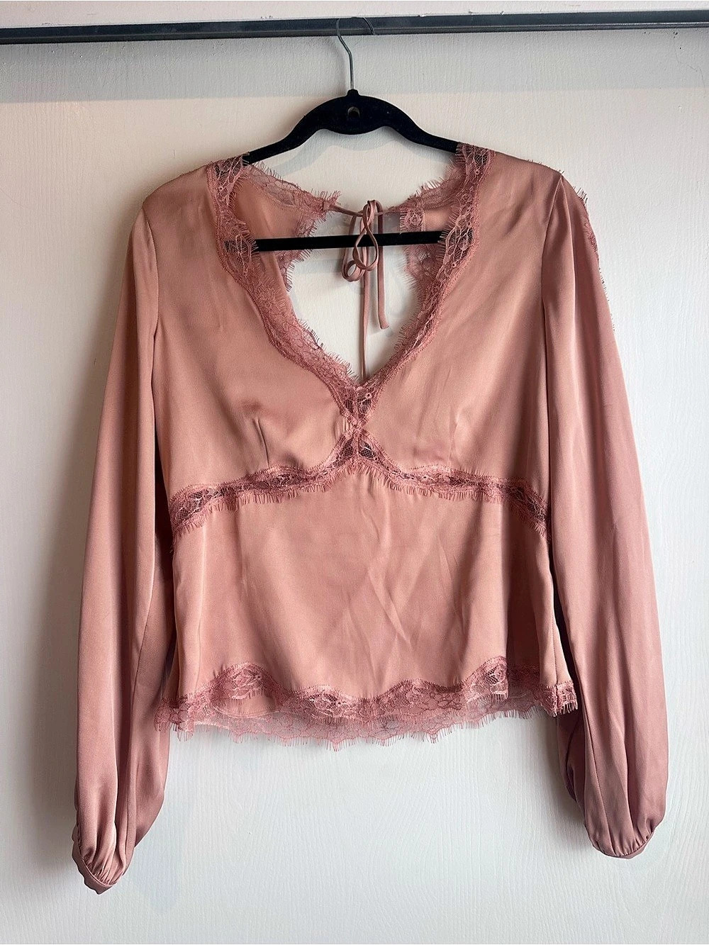 TERMX Cami Lace Top Lace Trim Blouse in Pink Size Small NWT